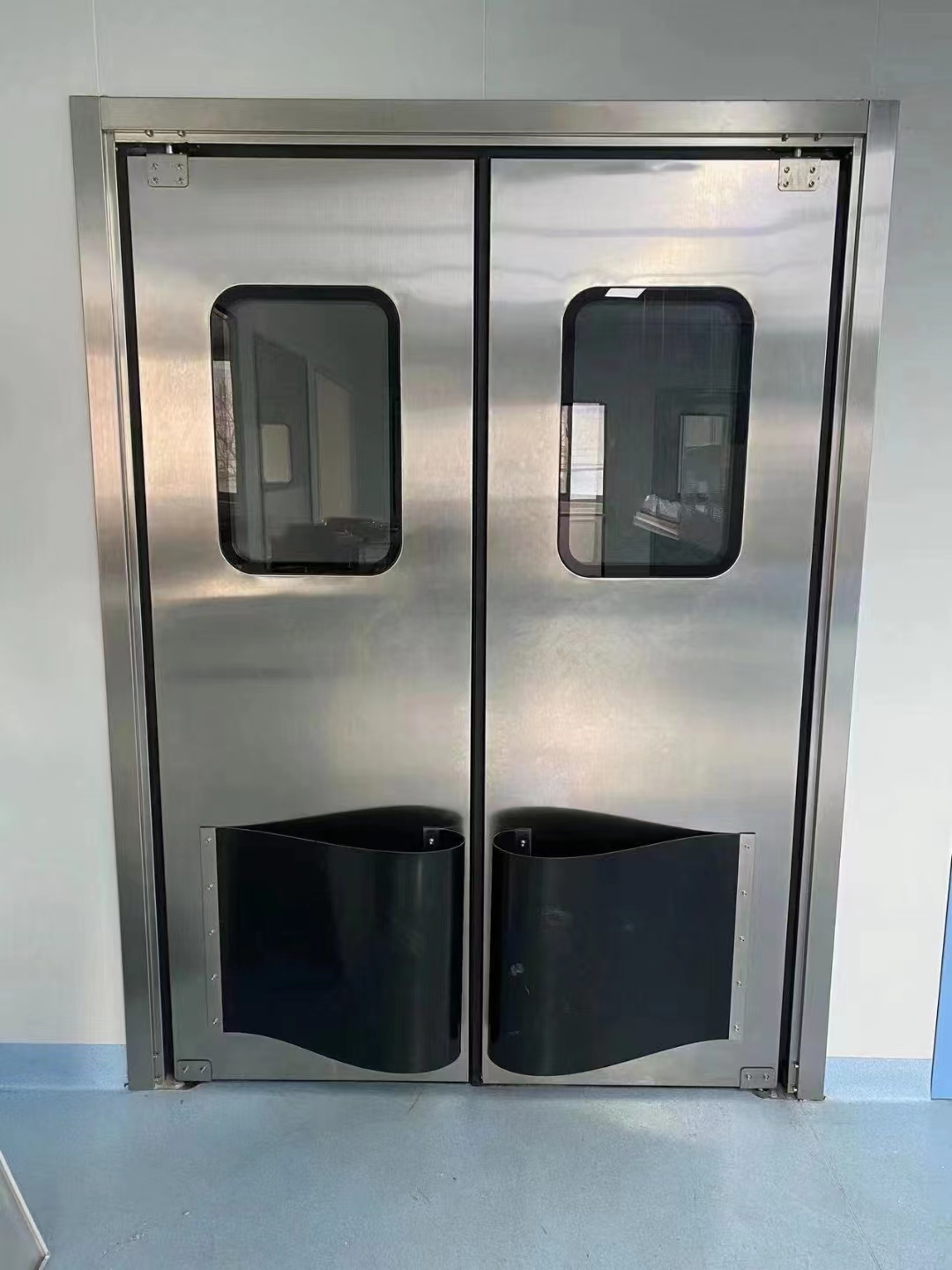 不锈钢防撞自由门